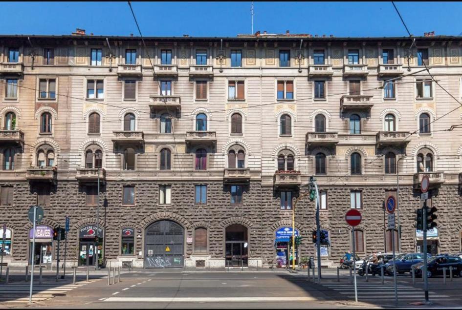 Lenny'S Central Apartment ميلان المظهر الخارجي الصورة