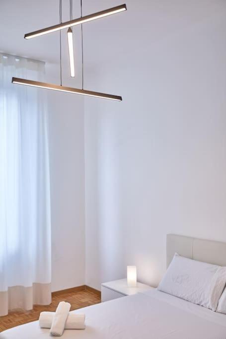 Lenny'S Central Apartment ميلان المظهر الخارجي الصورة
